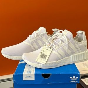 Women’s Adidas Originals NMD R1 shoes size 9.5 new with tags White